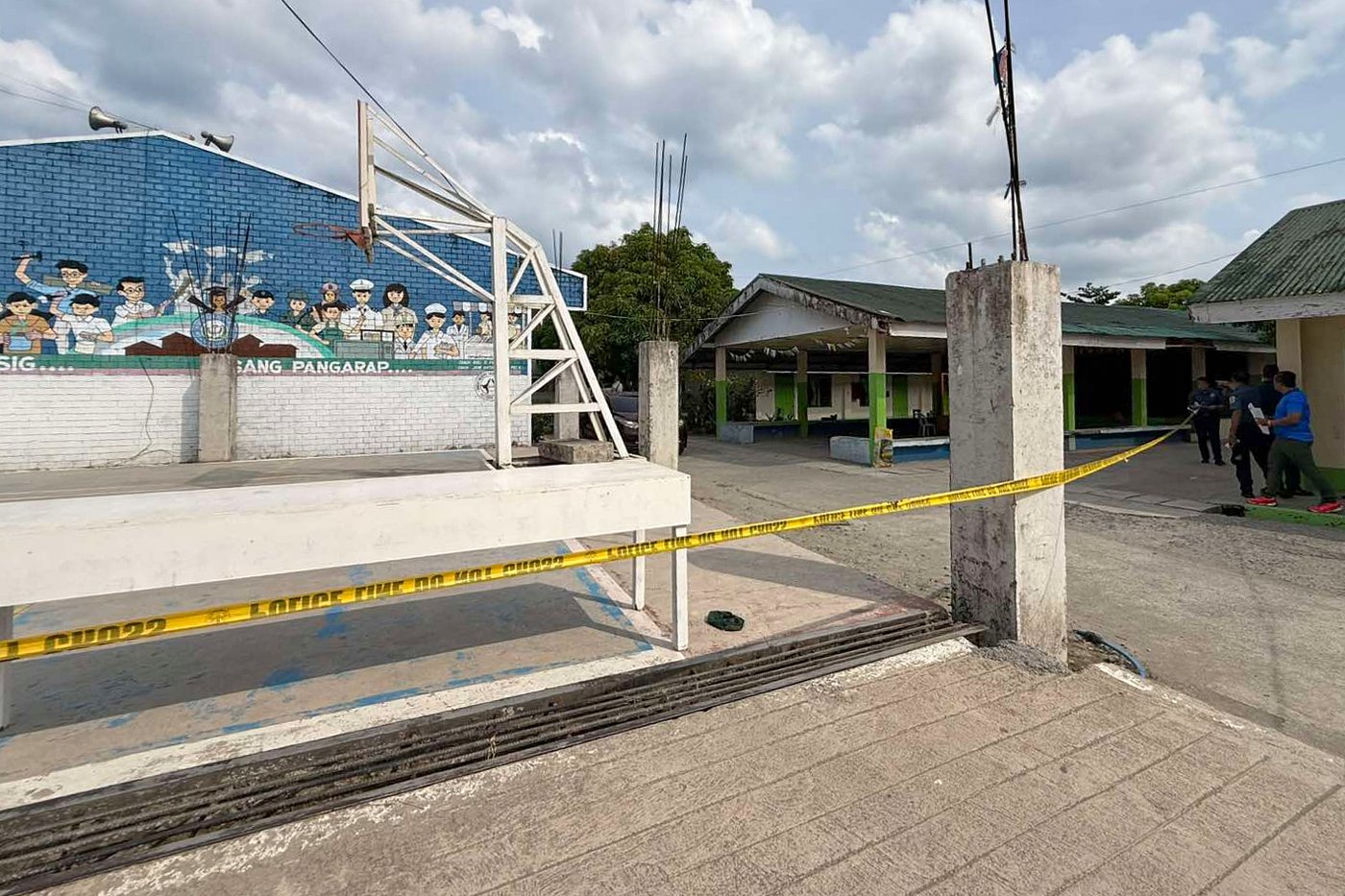 High school shooting in the Philippines kills 3, and police arrest 2 students | iNFOnews.ca