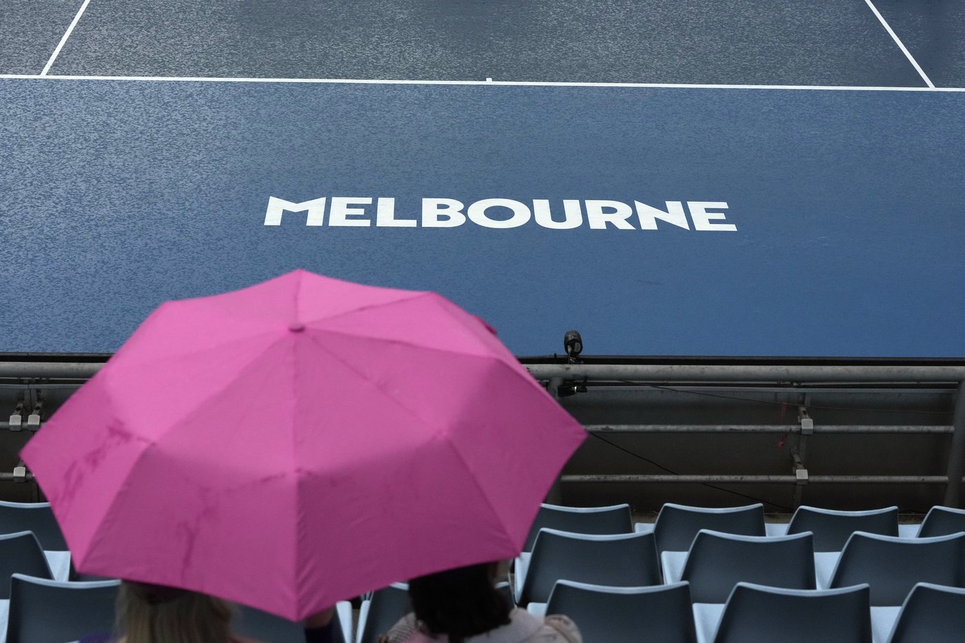Australian Open: Olympic champ Zheng Qinwen starts her bid for another final on a rainy Day 1 | iNFOnews.ca Australian Open: Olympic champ Zheng Qinwen starts her bid for another final on a rainy Day 1 | iNFOnews.ca