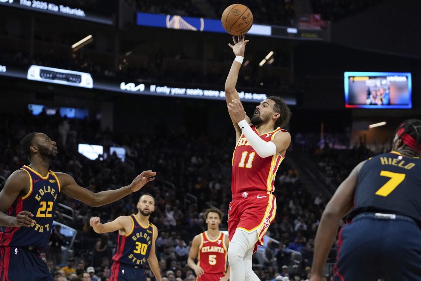 Andrew Wiggins scores 27 points, Stephen Curry adds 23 as Warriors beat Hawks 120-97 | iNFOnews.ca