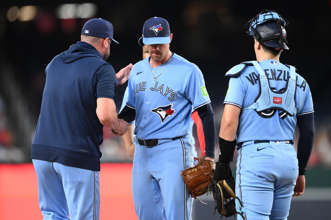 Nationals draw six walks against Bieber in four-run first inning, beat Blue Jays 8-6 | iNFOnews.ca