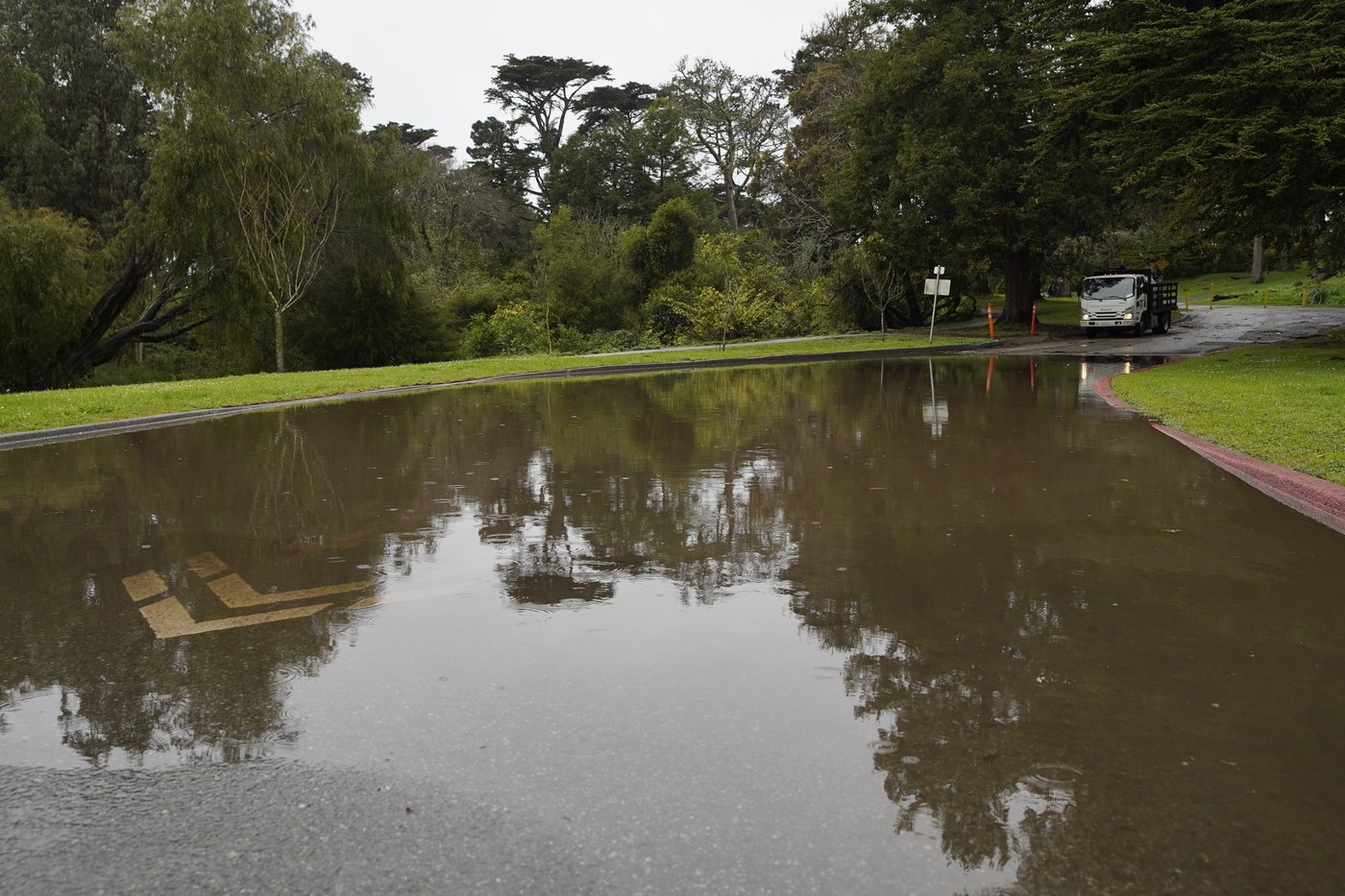 California walloped by winter storm with high winds and heavy rain and snow | iNFOnews.ca