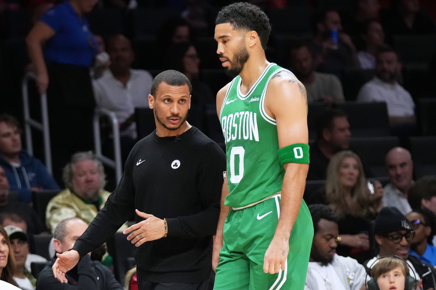 Celtics score 53 points in 1st quarter at Miami, setting club record for opening period | iNFOnews.ca