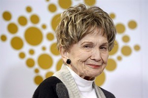 A year after Alice Munro's Nobel win, could another Canuck get the lit prize? | iNFOnews.ca CP30198077