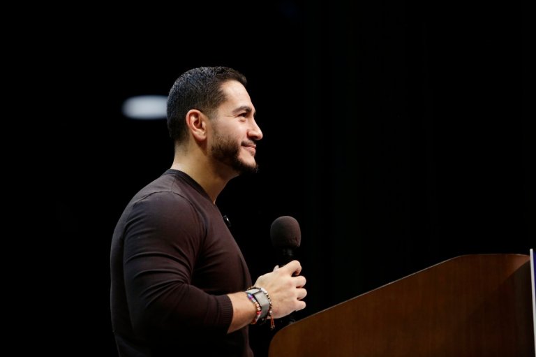 Democratic divisions linger in Michigan Senate race. Will frustration with Trump outweigh them? | iNFOnews.ca