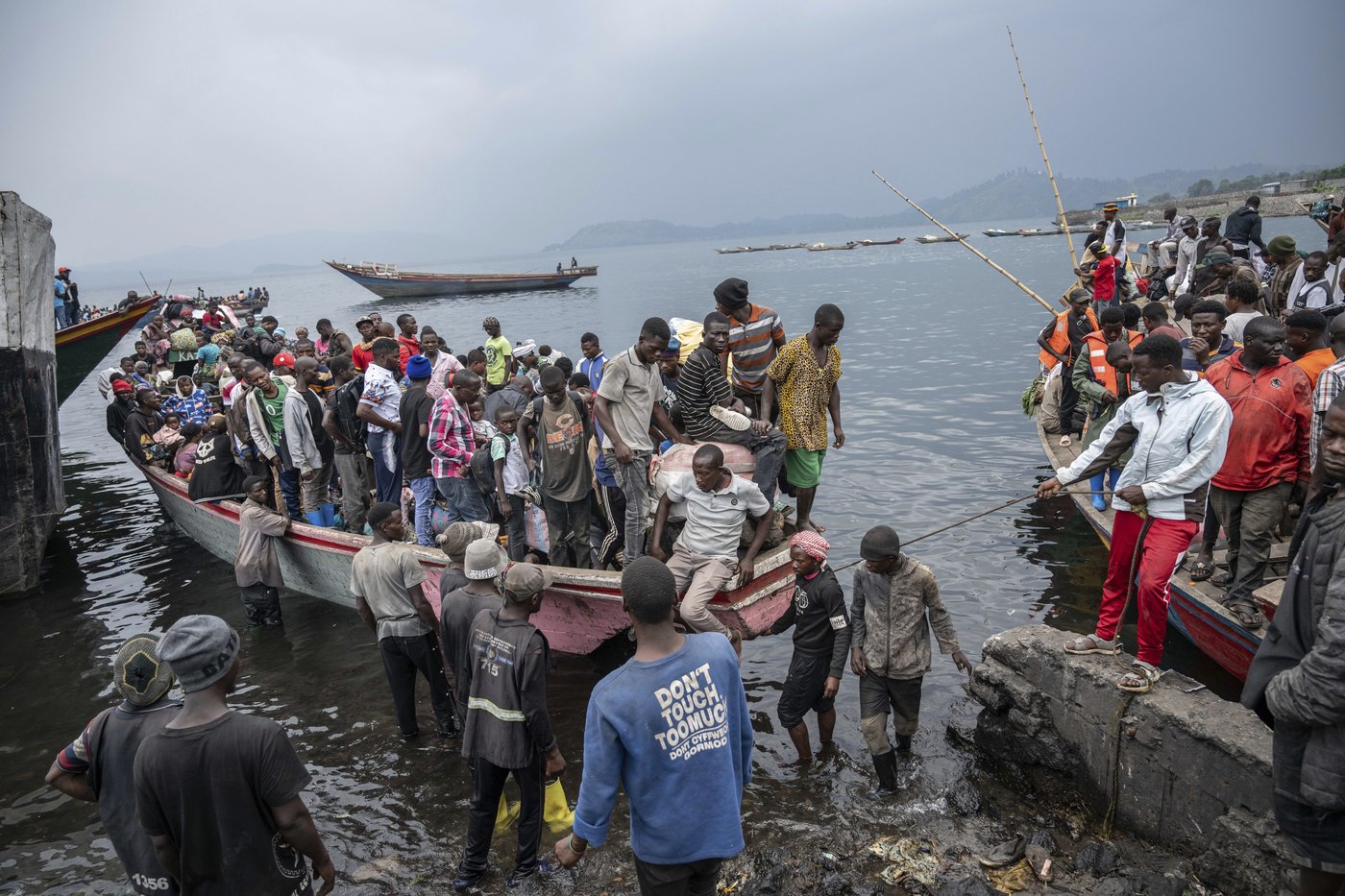 A rebel group is advancing on eastern Congo's largest city and over 100,000 people have fled | iNFOnews.ca