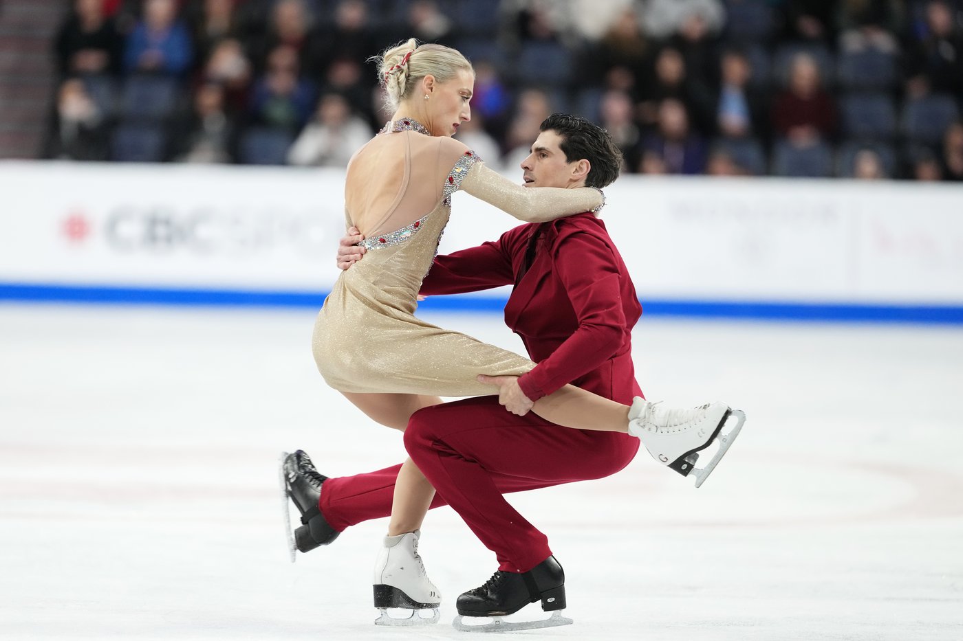 Gilles, Poirier win fifth straight ice dance title at Skate Canada International | iNFOnews.ca