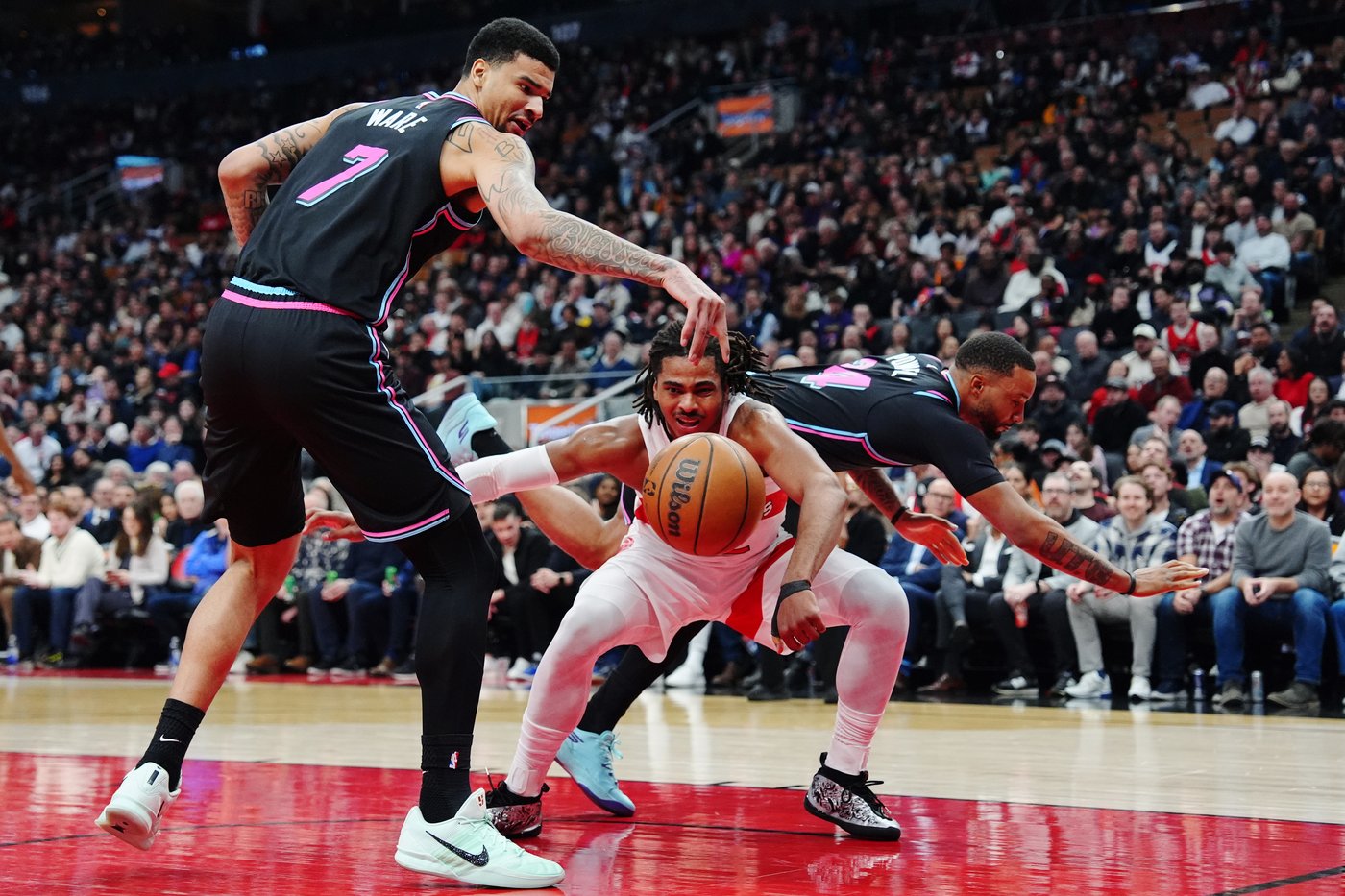 Banged up Toronto Raptors playing through the pain to close in on a playoff spot | iNFOnews.ca