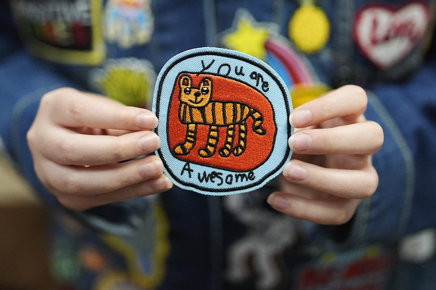 How colorful, personalized patches bring joy to young cancer patients | iNFOnews.ca