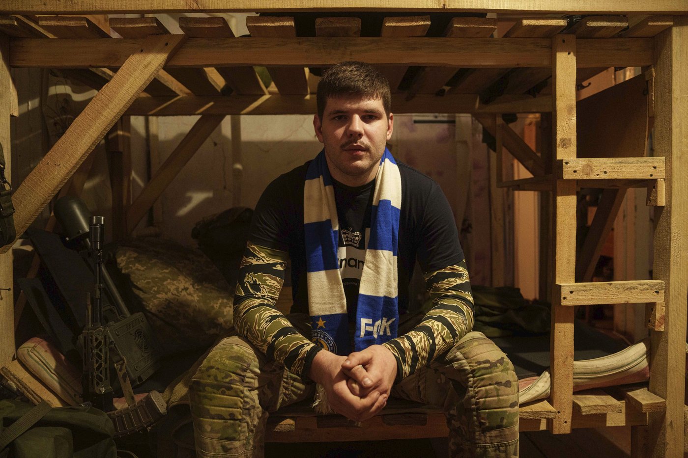 In wartime Ukraine, soccer fans bury rivalries and find a moment of calm at matches | iNFOnews.ca