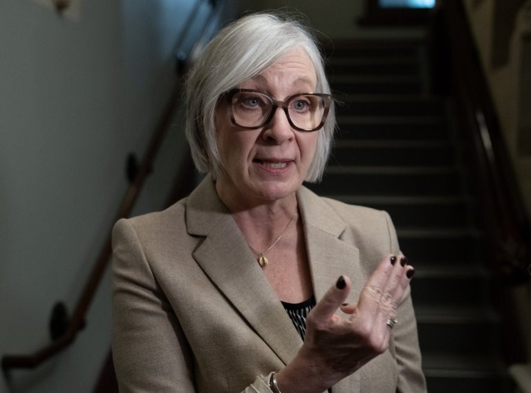 Liberals expected to shake up labour code with new economic bill | iNFOnews.ca