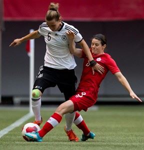 Canadian midfielder Diana Matheson out indefinitely with torn knee ligament | iNFOnews.ca Canadian midfielder Diana Matheson out indefinitely with torn knee ligament | iNFOnews.ca