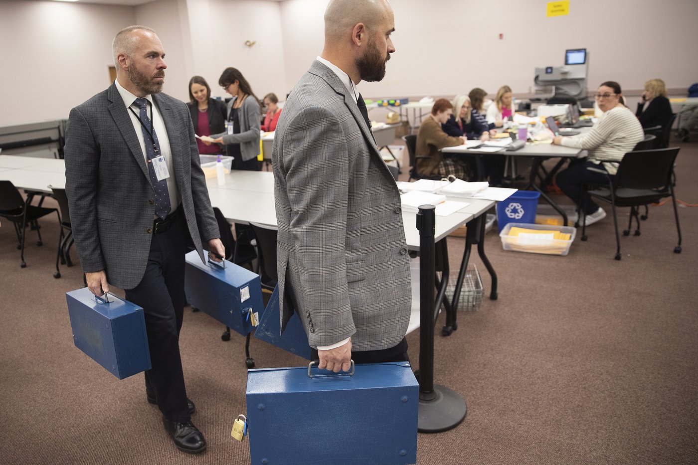 Democratic Rep. Jared Golden wins through Maine’s ranked choice voting | iNFOnews.ca Democratic Rep. Jared Golden wins through Maine’s ranked choice voting | iNFOnews.ca