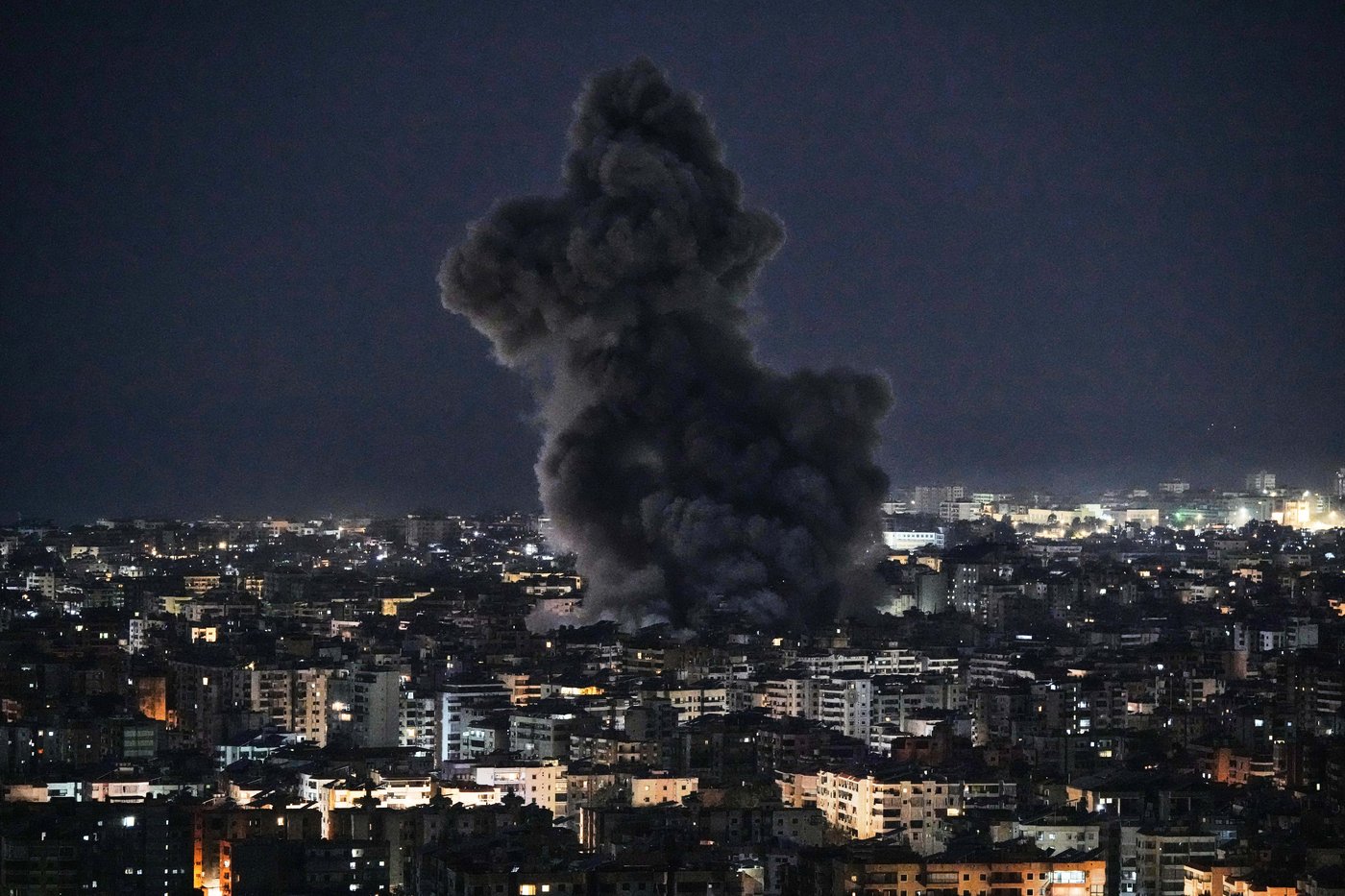 As Mideast conflict widens, US says attacks on Iran will last weeks and intensify | iNFOnews.ca