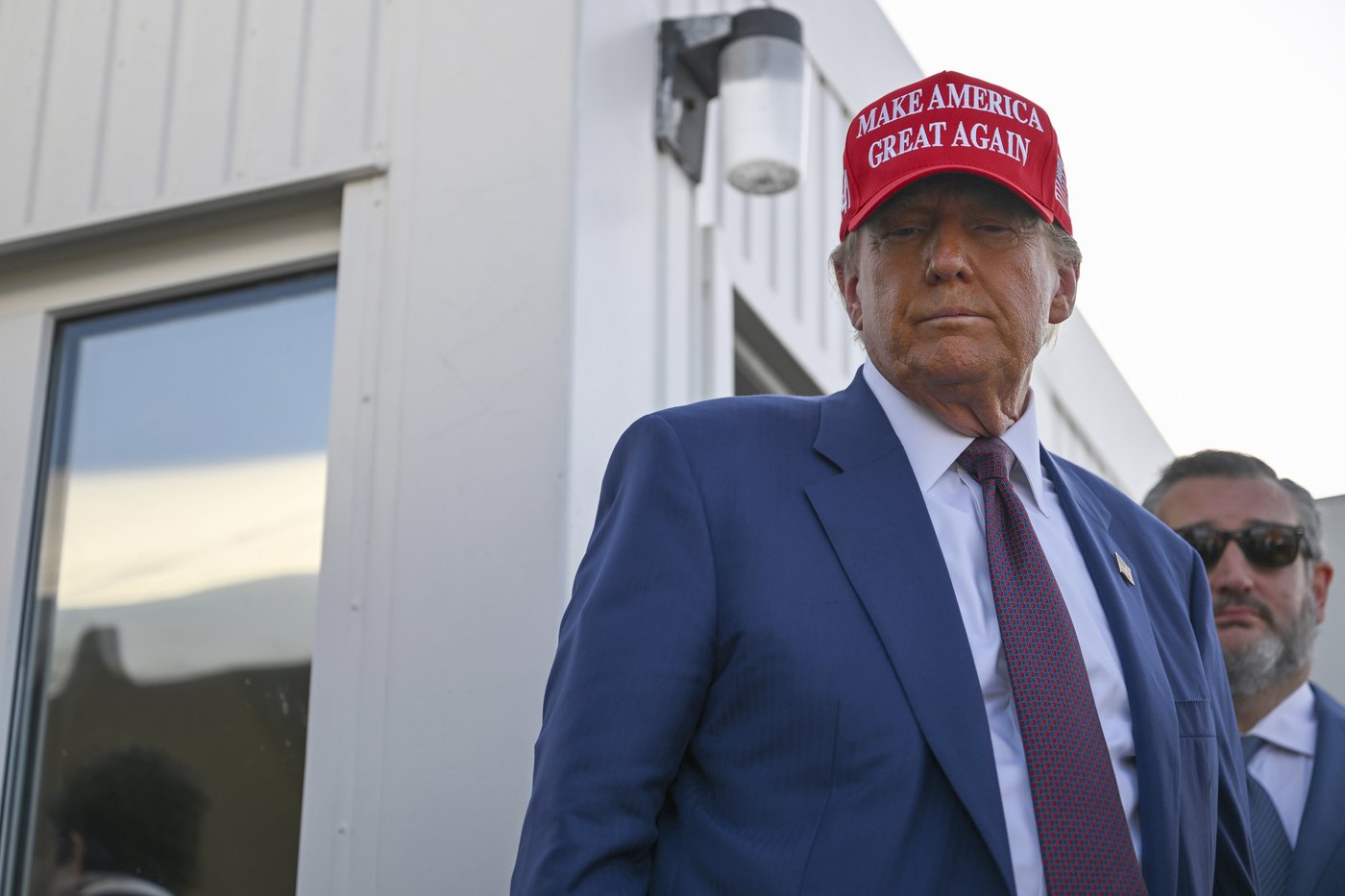 Lawmakers are concerned about background checks of Trump's Cabinet picks as red flags surface | iNFOnews.ca Lawmakers are concerned about background checks of Trump's Cabinet picks as red flags surface | iNFOnews.ca