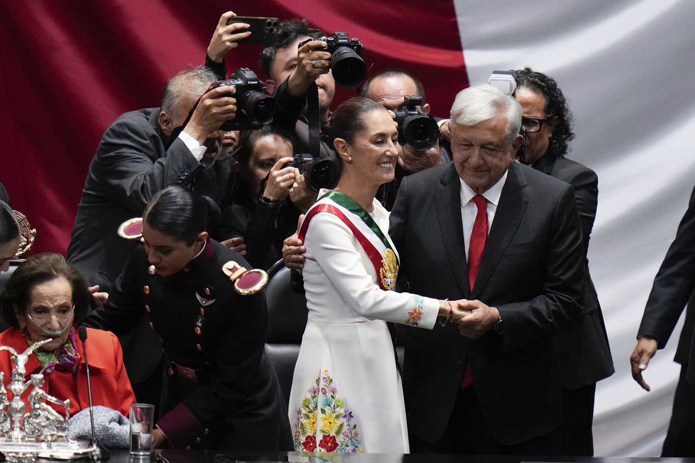 A violent start to the term of Mexico's new president raises questions about strategy, the army | iNFOnews.ca A violent start to the term of Mexico's new president raises questions about strategy, the army | iNFOnews.ca
