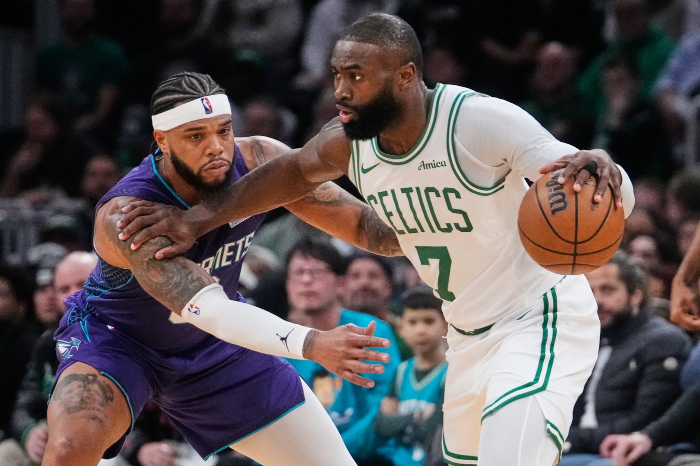 Knueppel scores 20, Hornets beat Celtics 118-89 to earn 6th straight win, move above .500 | iNFOnews.ca Knueppel scores 20, Hornets beat Celtics 118-89 to earn 6th straight win, move above .500 | iNFOnews.ca