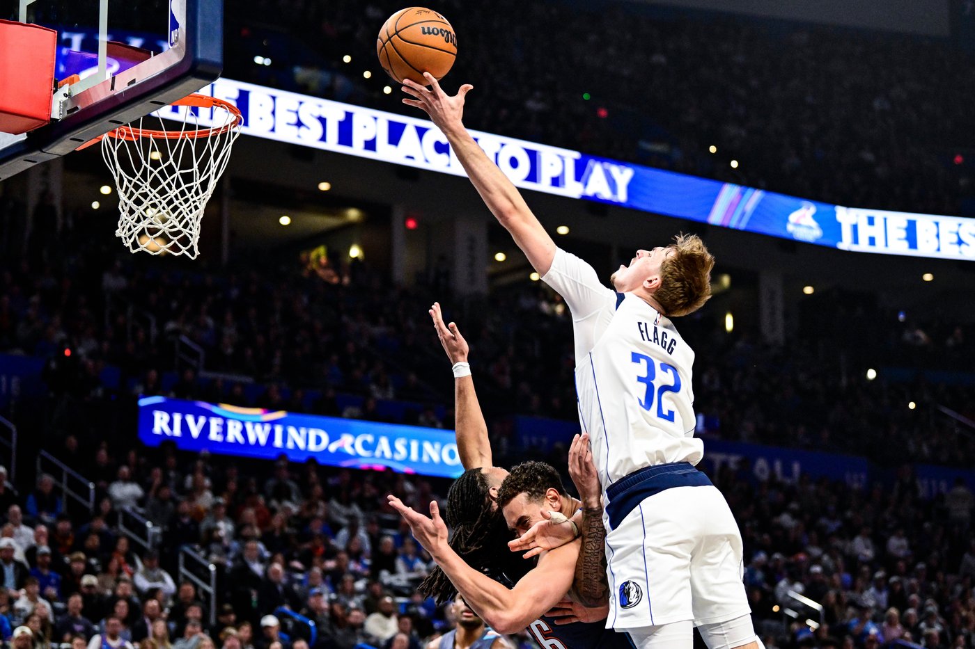 Gilgeous-Alexander's 33 points in 3 quarters power Thunder to 14th straight win | iNFOnews.ca Gilgeous-Alexander's 33 points in 3 quarters power Thunder to 14th straight win | iNFOnews.ca