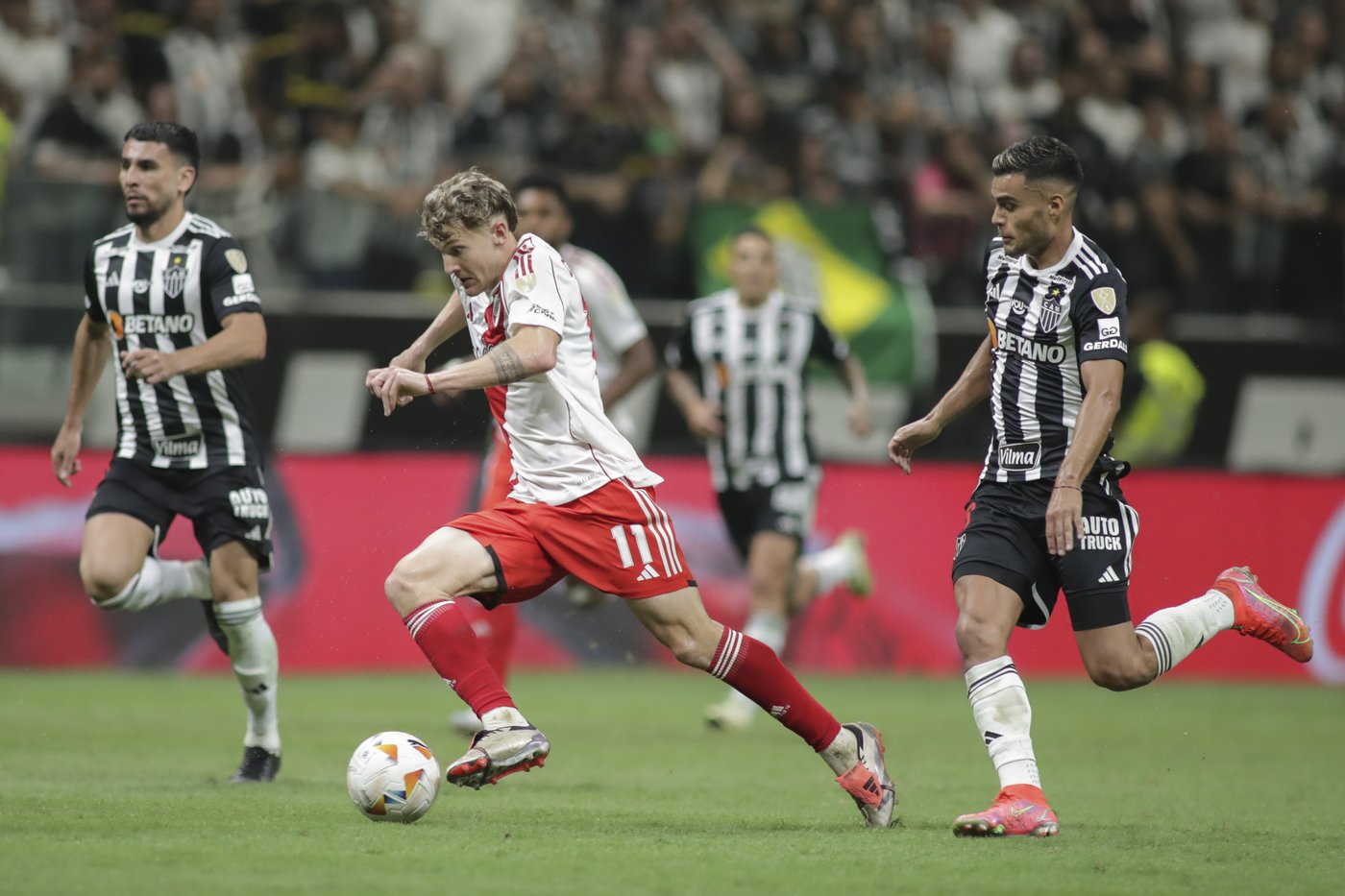 Brazil's Atletico Mineiro beats Argentina's River Plate 3-0 in Copa Libertadores semifinal | iNFOnews.ca