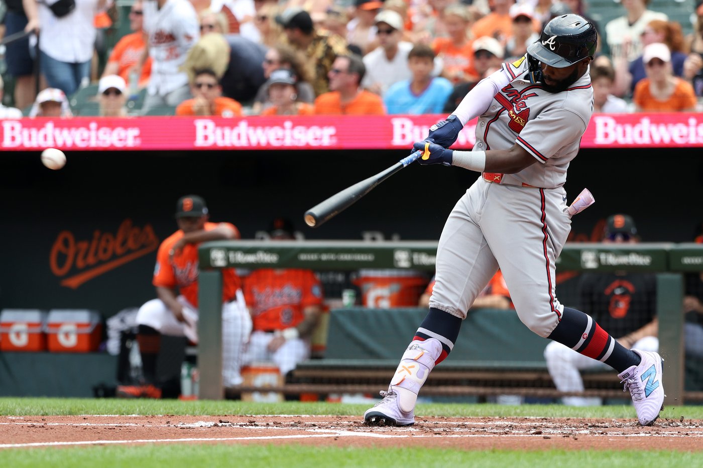 Braves let Orioles tie it, then Atlanta escapes a bases-loaded jam in 10th before winning 3-2 in 11 | iNFOnews.ca