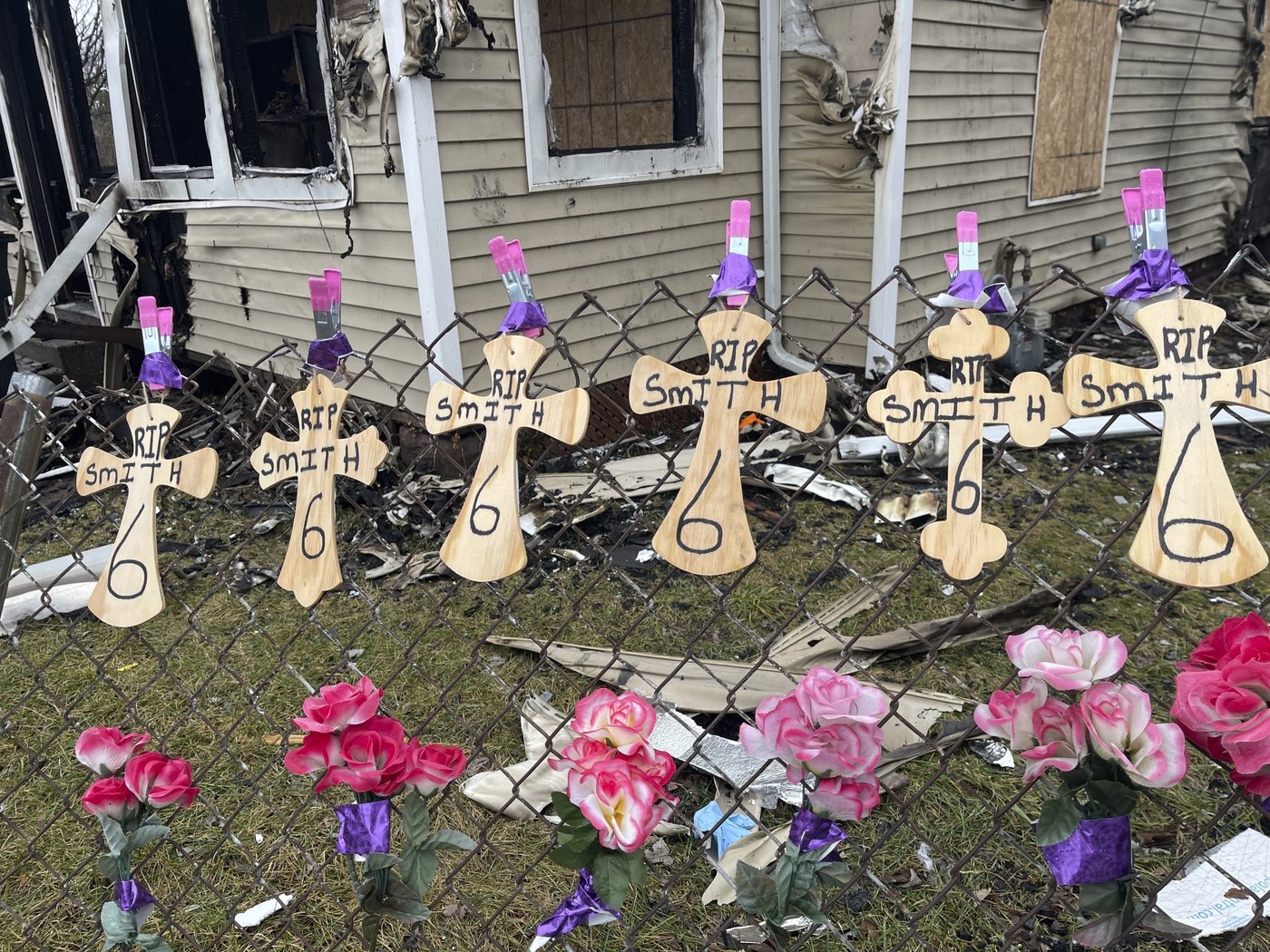 Investigation into Indiana house fire that killed 6 siblings fails to determine what caused blaze | iNFOnews.ca