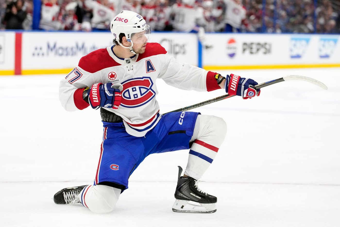 Juraj Slafkovsky's hat trick lifts Canadiens to 4-3 overtime win over the Lightning in Game 1 | iNFOnews.ca Juraj Slafkovsky's hat trick lifts Canadiens to 4-3 overtime win over the Lightning in Game 1 | iNFOnews.ca