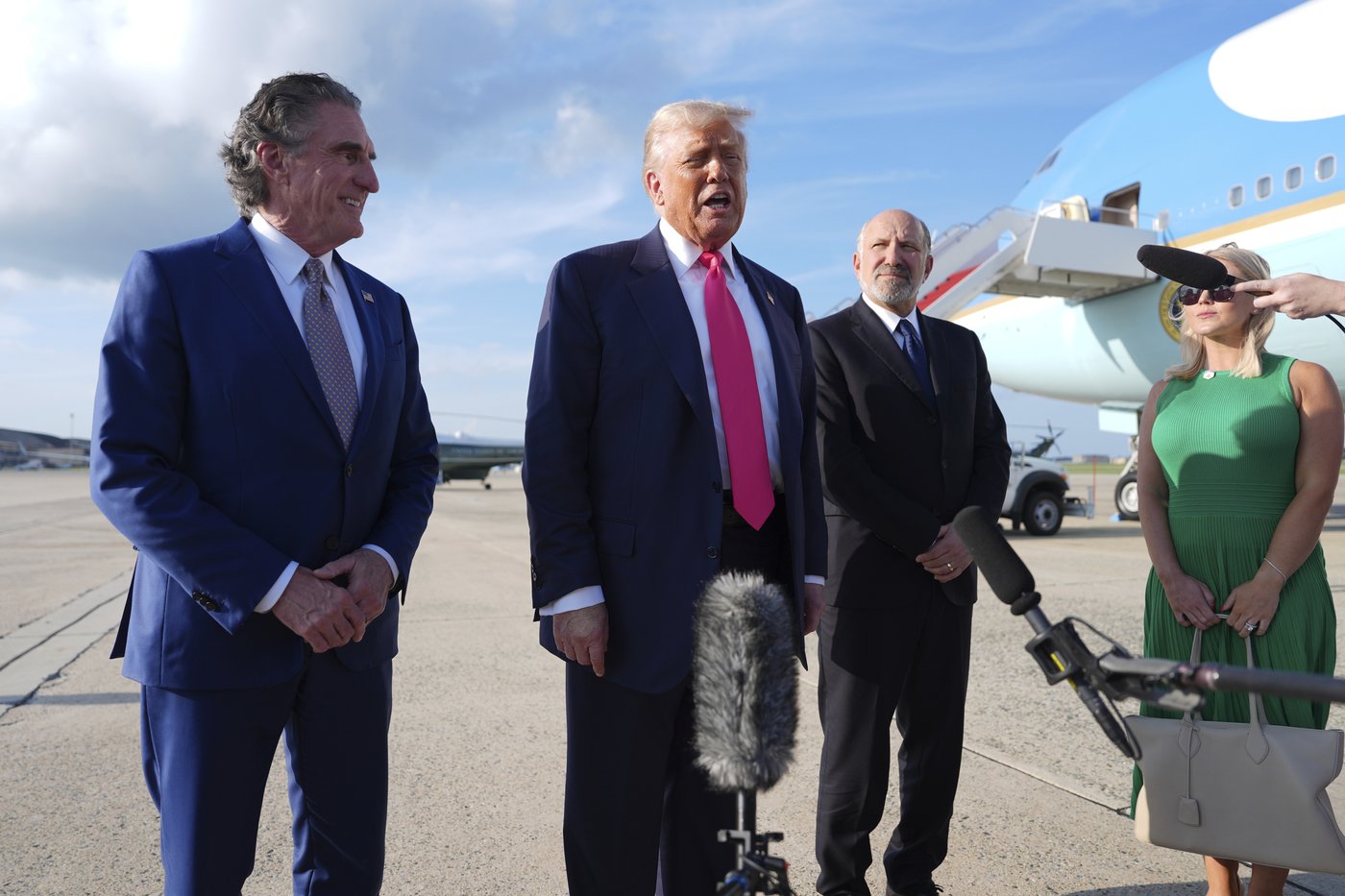 For Sale: Trump is leveraging power of his office to reap profits for family businesses | iNFOnews.ca For Sale: Trump is leveraging power of his office to reap profits for family businesses | iNFOnews.ca