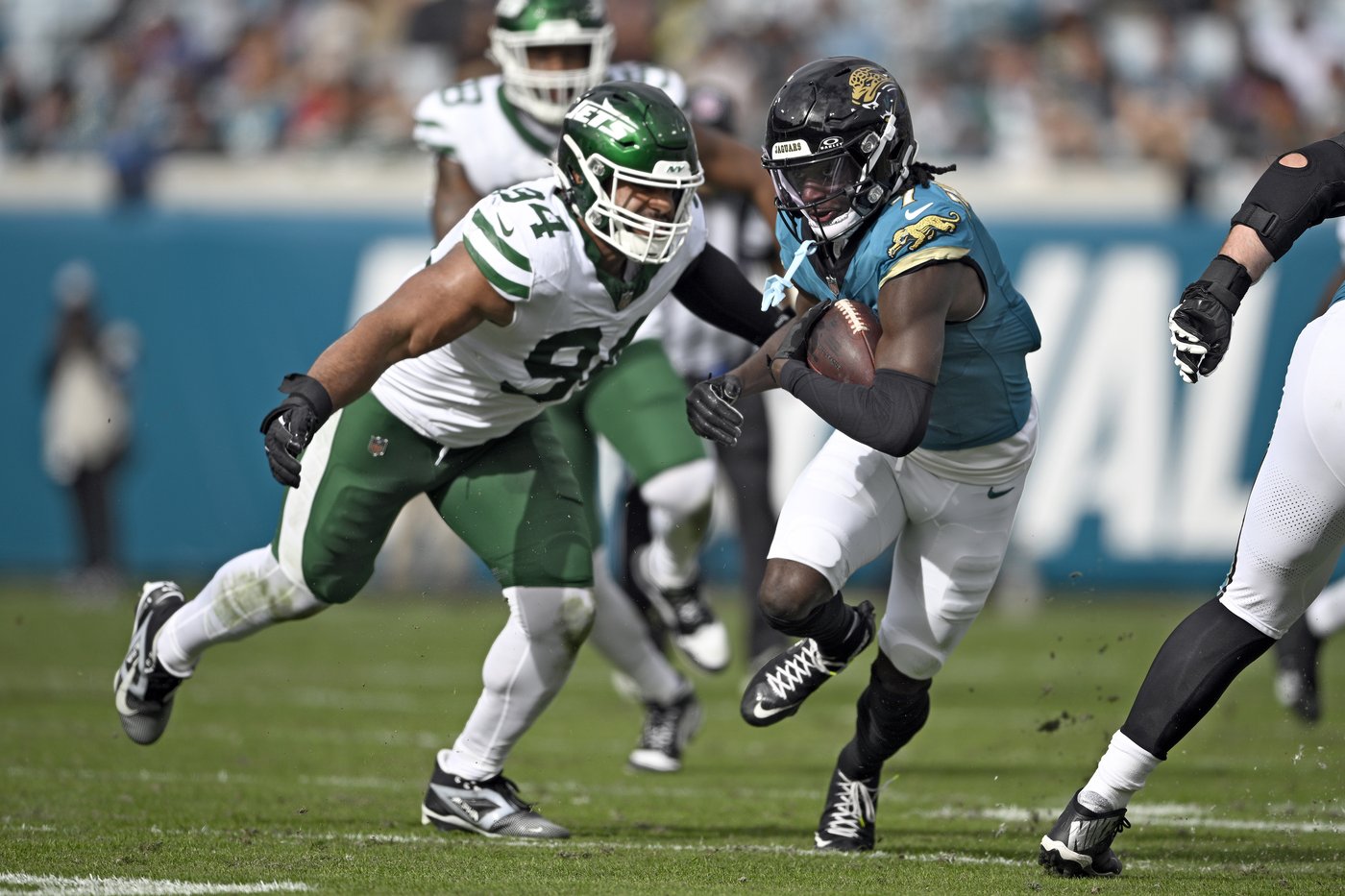 Brian Thomas sets team rookie records and gives the Jaguars hope for a brighter future | iNFOnews.ca
