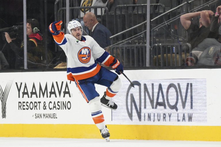 Pageau scores short-handed goal in OT as Islanders beat Golden Knights 4-3 | iNFOnews.ca