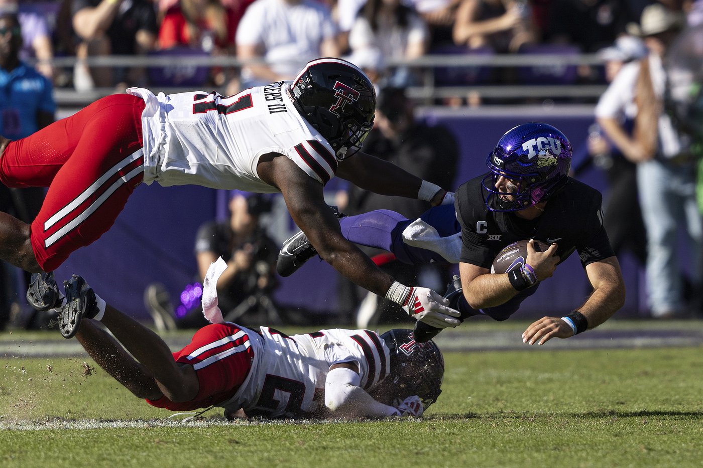 Hoover throws 3 TDs as TCU rallies from 17-point deficit to beat Texas Tech 35-34 | iNFOnews.ca