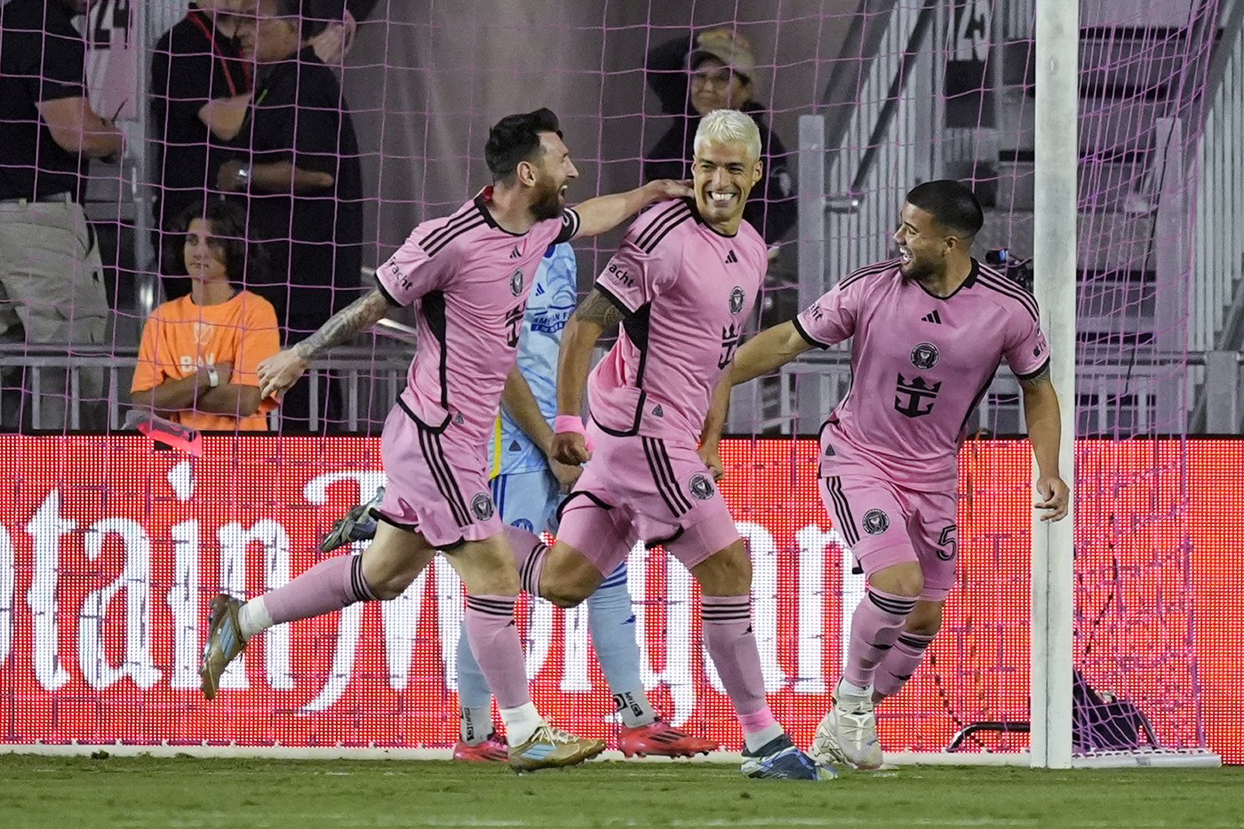 Inter Miami gets a win in Messi's MLS playoff opener, tops Atlanta United 2-1 | iNFOnews.ca