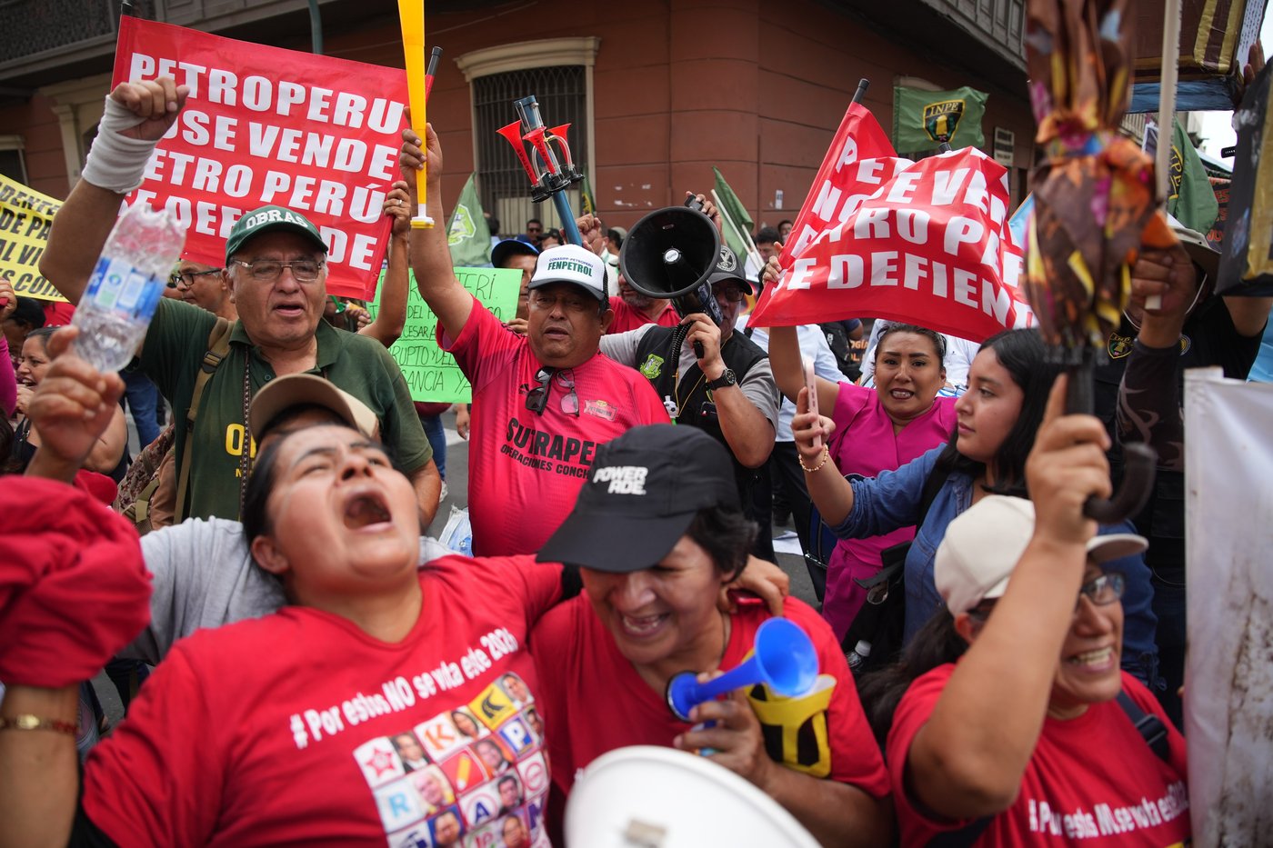 Peru's Congress removes interim President Jerí as he faces a corruption probe | iNFOnews.ca