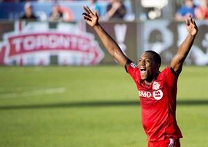 West Ham confirms signing of Canadian international defender Doneil Henry | iNFOnews.ca CP31334291