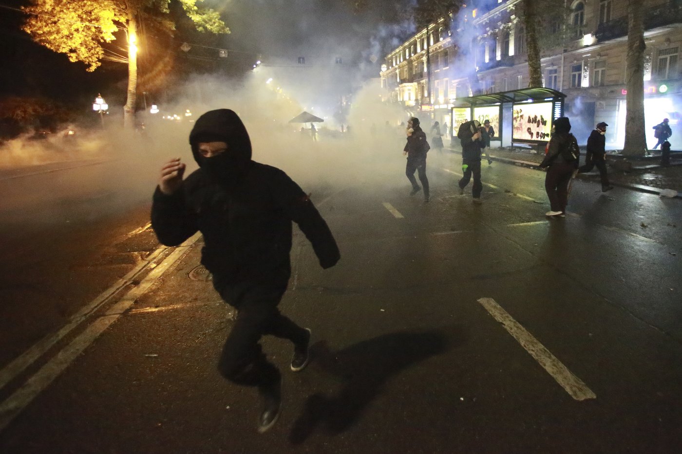 More than 200 people detained in Georgia during protests over the suspension of EU talks | iNFOnews.ca