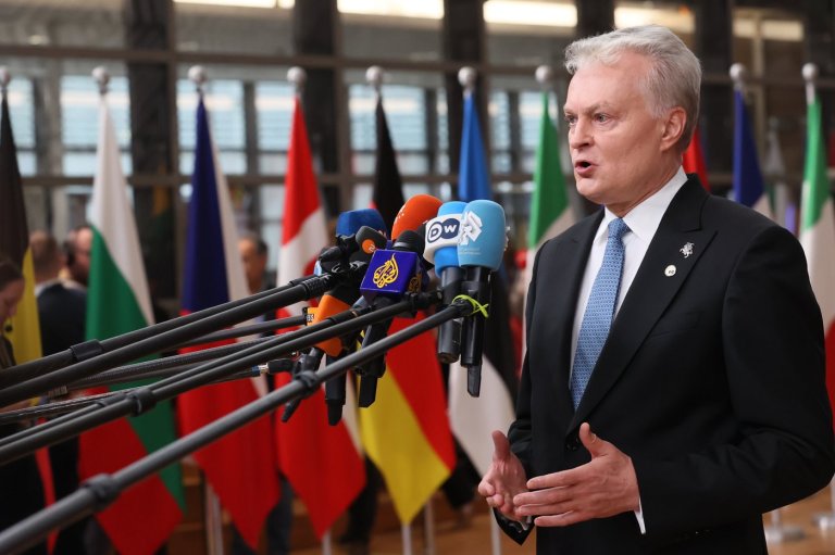 Lithuanian president says Russian military planes violated the Baltic country's airspace | iNFOnews.ca