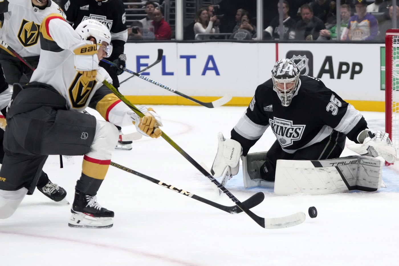 Anze Kopitar has 3 points, picks up 800th career assist in Kings' 6-3 victory over Golden Knights | iNFOnews.ca