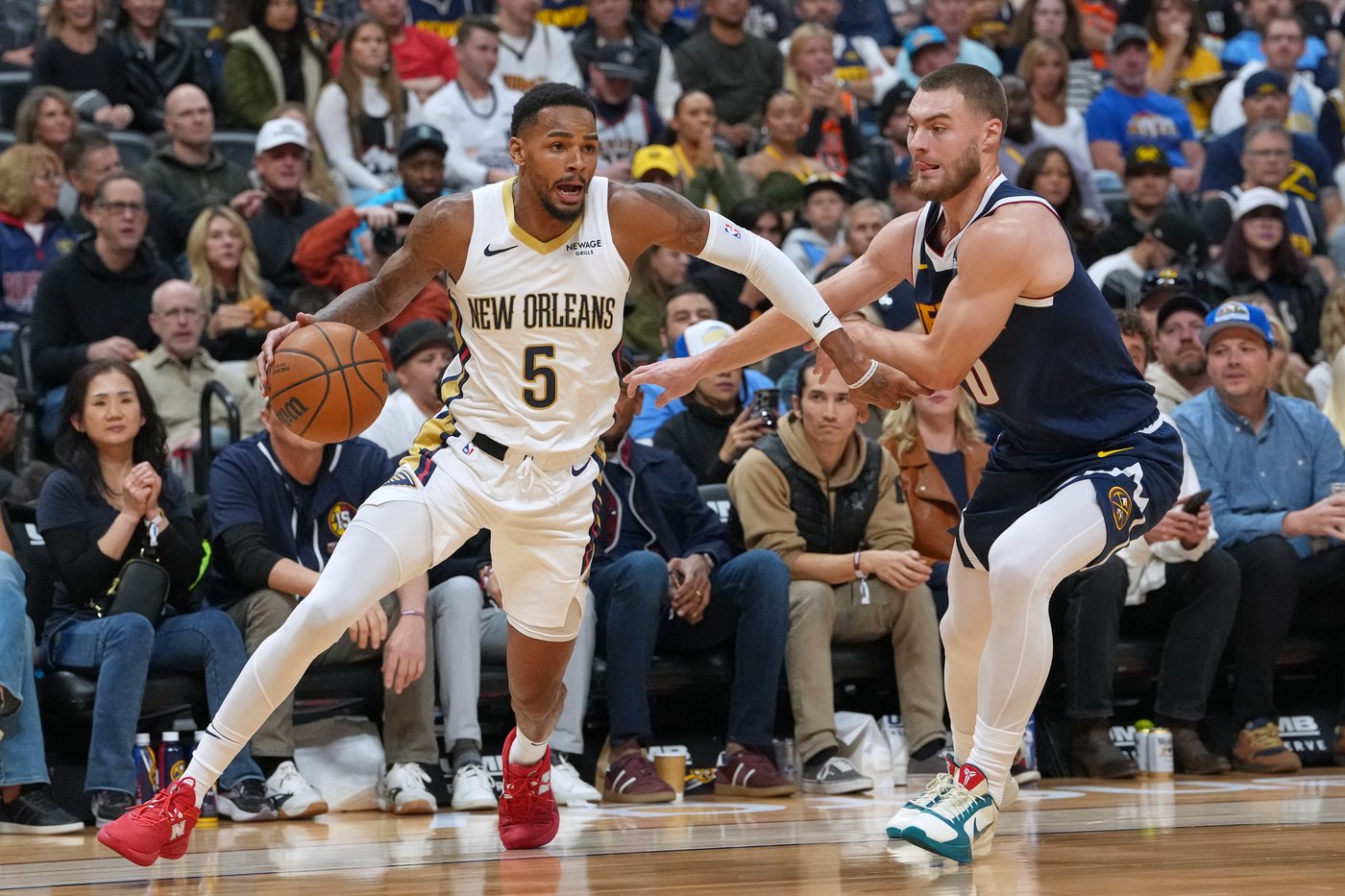 Jokic has triple-double, Murray scores 42 points in Nuggets' OT victory over Pelicans | iNFOnews.ca