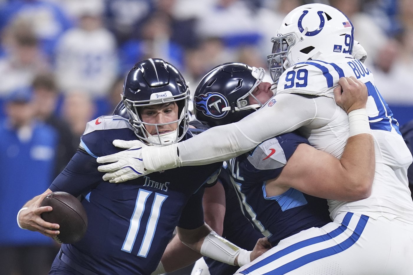 Jonathan Taylor rebounds with 218 yards, 3 TD runs as Colts hold off Titans 38-30 | iNFOnews.ca Jonathan Taylor rebounds with 218 yards, 3 TD runs as Colts hold off Titans 38-30 | iNFOnews.ca