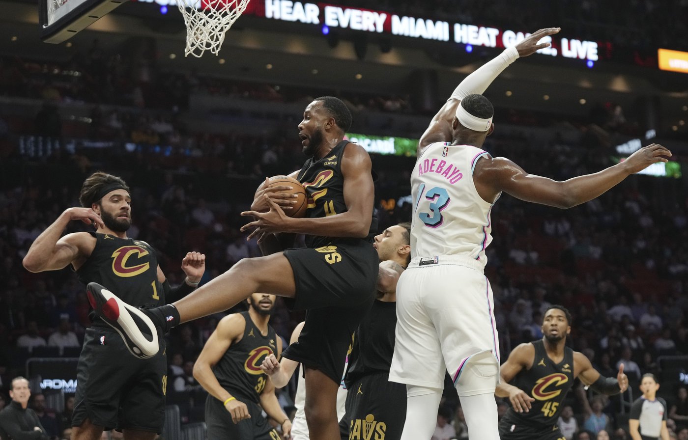 Donovan Mitchell scores 34 points, Cavaliers never trail in 126-106 win over Heat | iNFOnews.ca