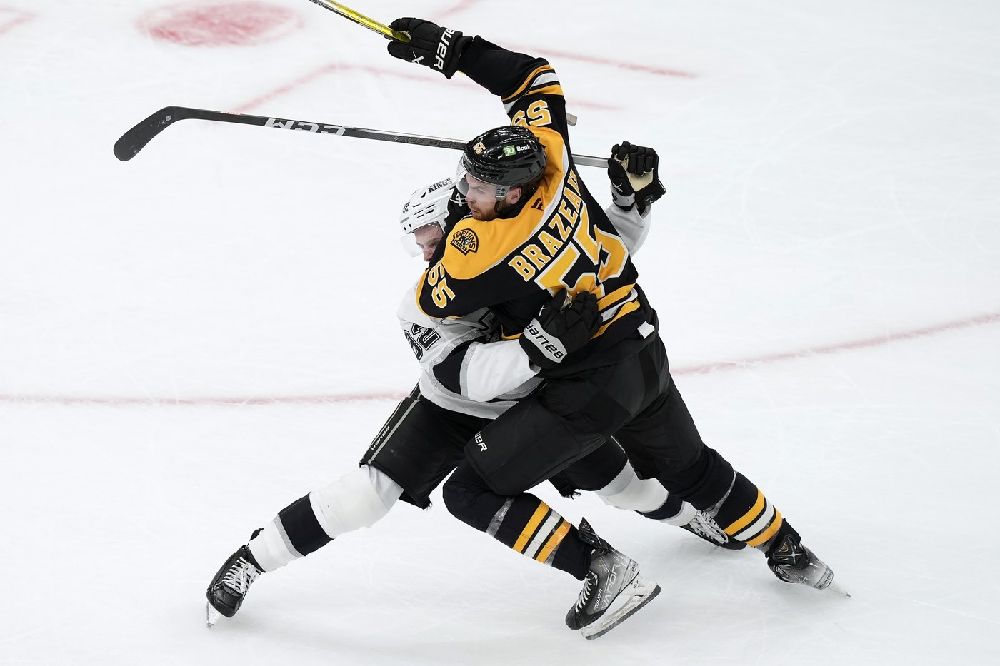 Pastrnak scores in overtime as the Bruins beat the Kings 2-1 | iNFOnews.ca