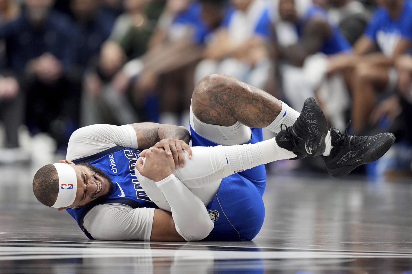 Mavericks center Daniel Gafford leaves Monday's game vs. Kings with sprained right knee | iNFOnews.ca