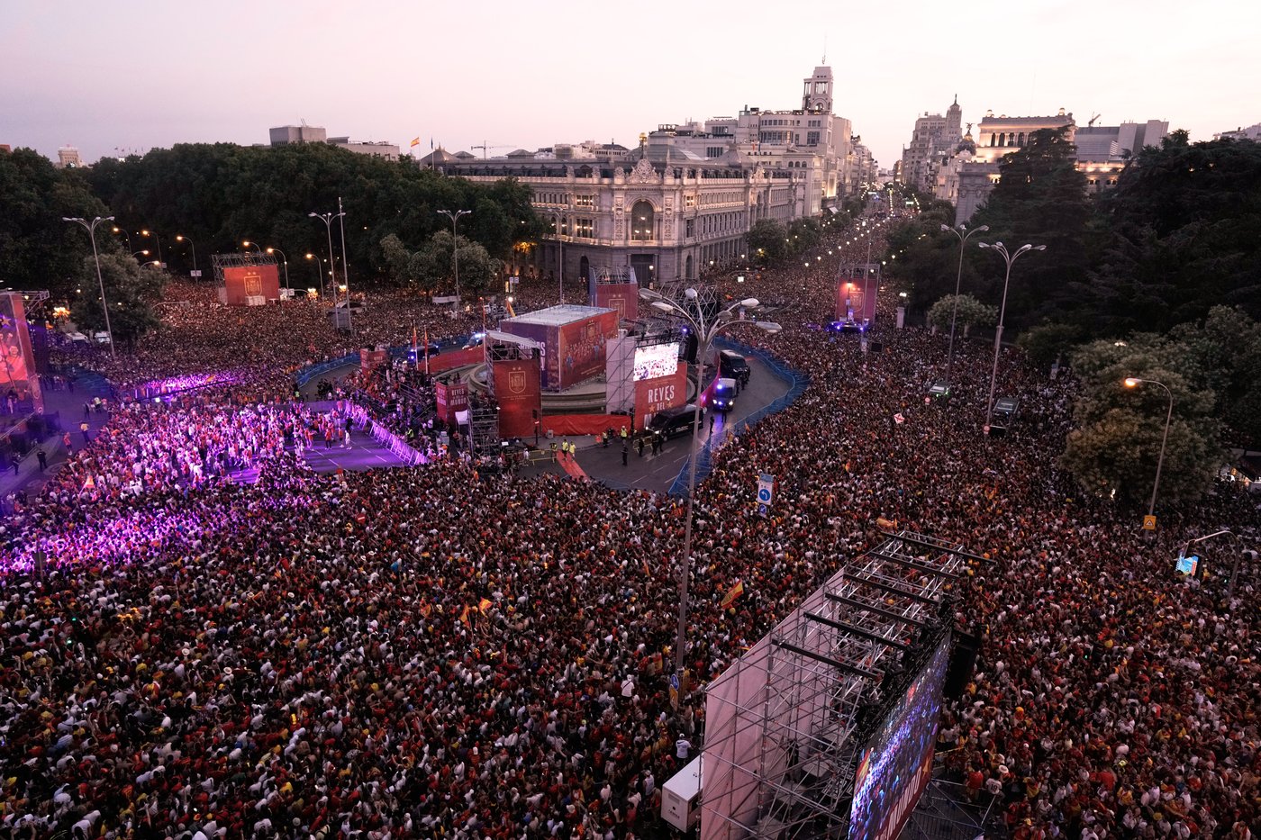 Spain’s World Cup winners return home, in photos | iNFOnews.ca