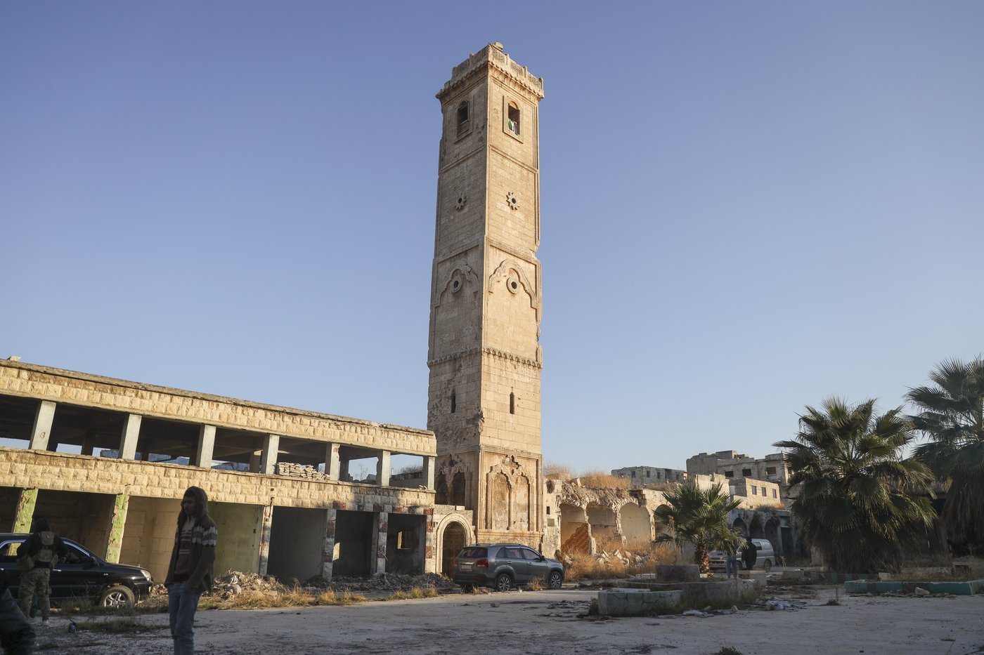 Syria sends in reinforcements to halt insurgents from advancing after seizing Aleppo | iNFOnews.ca Syria sends in reinforcements to halt insurgents from advancing after seizing Aleppo | iNFOnews.ca