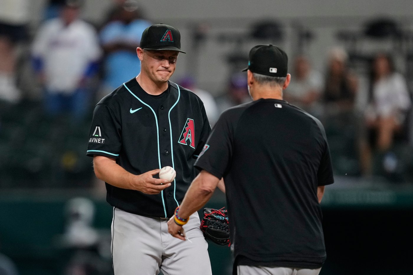 No closing this game as Rangers beat Dbacks after frantic 9th inning and Jansen's walk-off hit | iNFOnews.ca No closing this game as Rangers beat Dbacks after frantic 9th inning and Jansen's walk-off hit | iNFOnews.ca