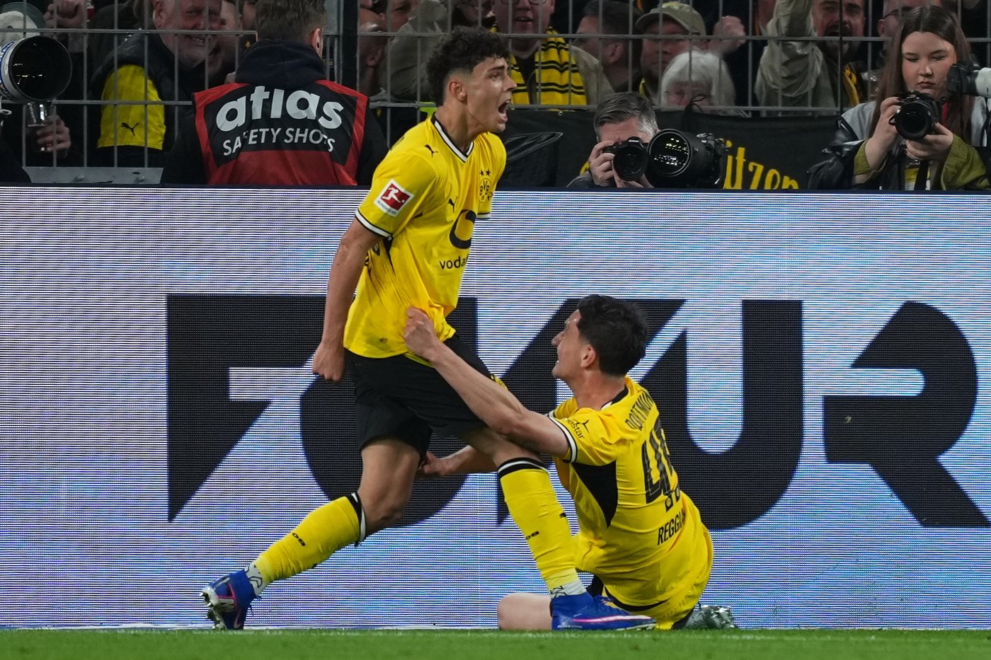 Frankfurt overtaken by Dortmund and watches European dreams fade | iNFOnews.ca Frankfurt overtaken by Dortmund and watches European dreams fade | iNFOnews.ca