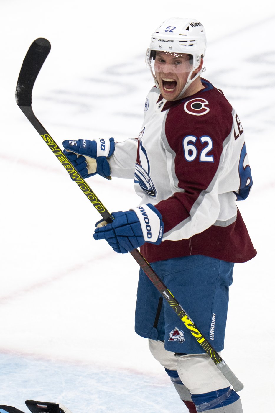 Lehkonen has hat trick, Blackwood stops 34 shots as Avalanche beat Utah 4-1 | iNFOnews.ca