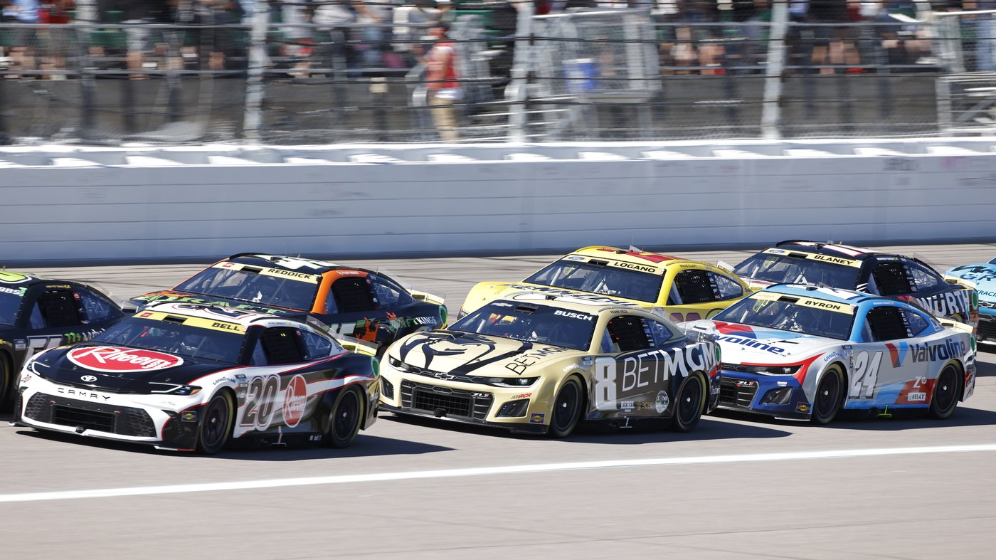 NASCAR season hits final 6 weeks under shadow of antitrust lawsuit filed by 2 of its teams | iNFOnews.ca