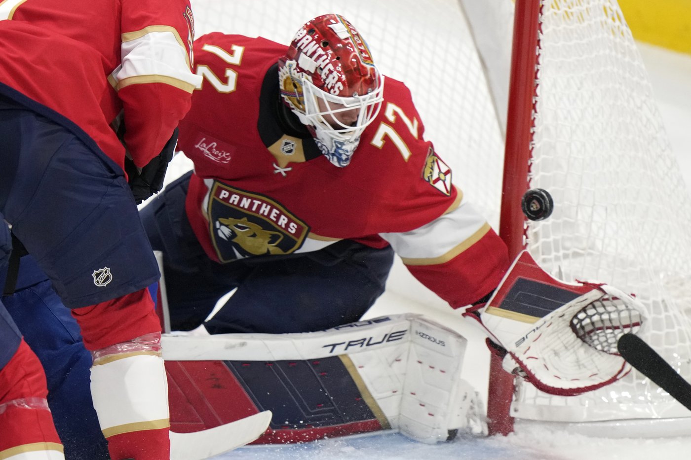 Miller scores winner in OT, Vancouver tops Florida 3-2 | iNFOnews.ca