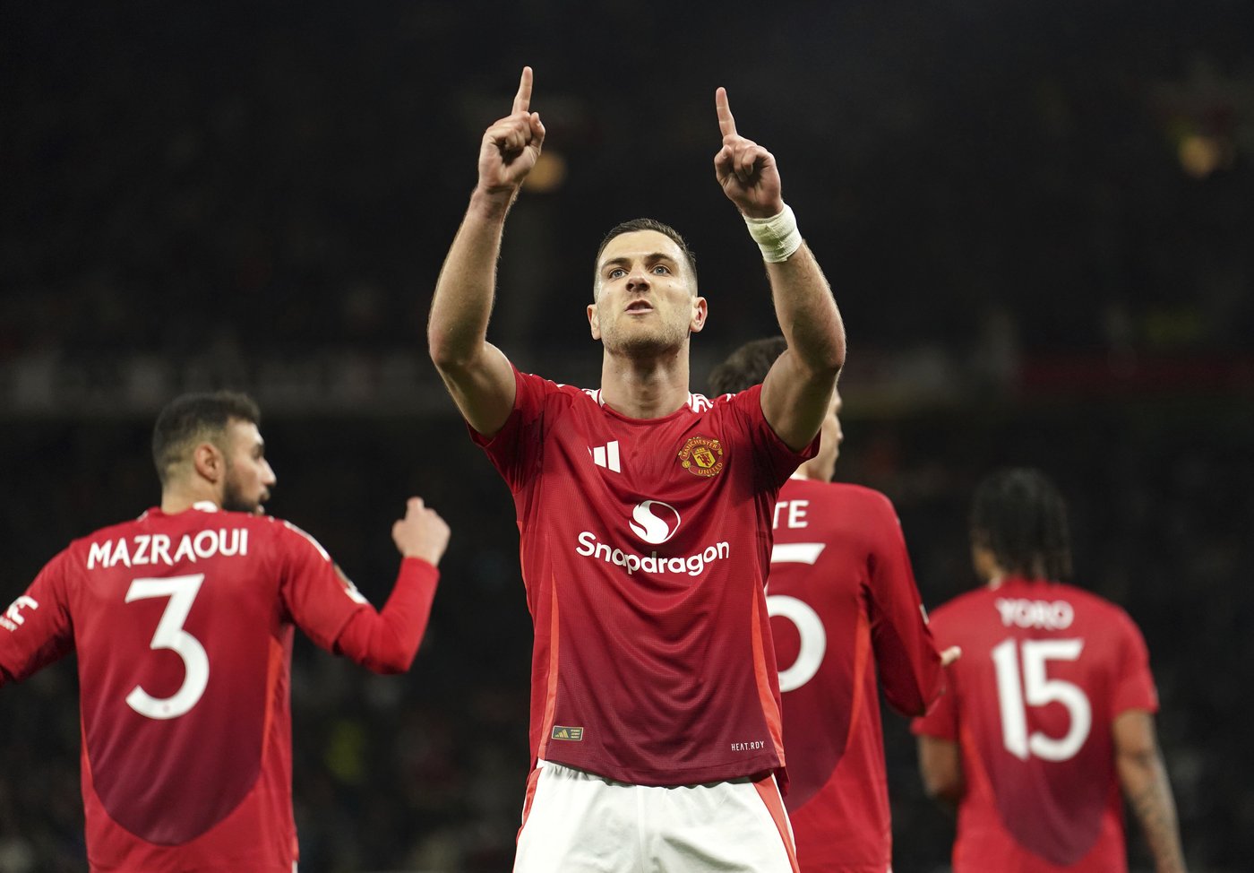 Man United seals spectacular comeback to beat Lyon 5-4 and advance to Europa League semifinals | iNFOnews.ca Man United seals spectacular comeback to beat Lyon 5-4 and advance to Europa League semifinals | iNFOnews.ca