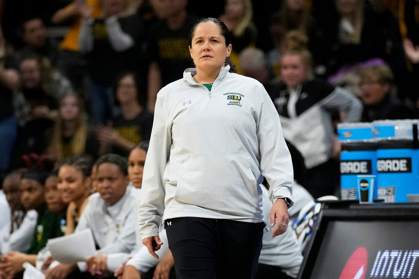 Georgia hires Guzzardo from McNeese State as new coach 1 day after Abrahamson-Henderson's exit | iNFOnews.ca Georgia hires Guzzardo from McNeese State as new coach 1 day after Abrahamson-Henderson's exit | iNFOnews.ca