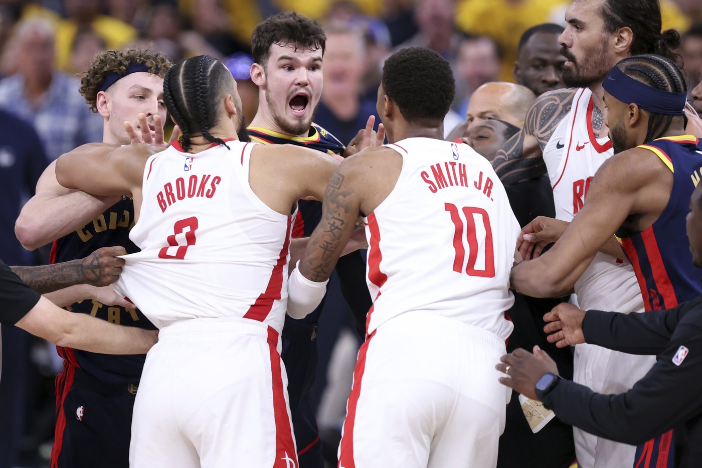 Jimmy Butler returns from injury absence to lead Warriors past Rockets 109-106 for 3-1 series lead | iNFOnews.ca